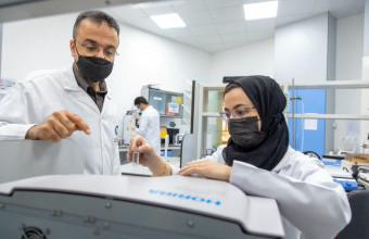 جامعة عجمان تطلق خمسة مراكز للبحوث العلمية لتعزيز البحث العلمي في مجال التكنولوجيا الفائقة الناشئة