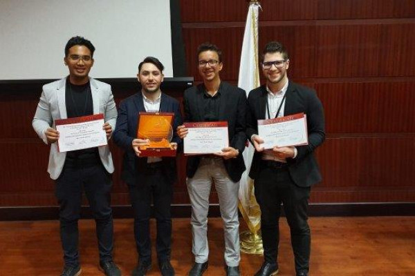 مراكز متقدمة لطلبة الهندسة بجامعة عجمان في مسابقات عالمية