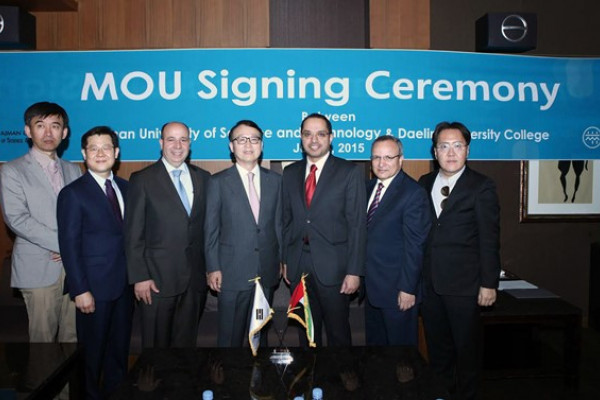 جامعة عجمان توقع مذكرات تفاهم مع ثلاث جامعات كورية لدعم البحث العلمي وتبادل الخبرات