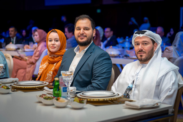 تحت رعاية سمو الشيخ عمار بن حميد النعيمي مؤتمر خريجي جامعة عجمان الأول يفتح آفاق الشراكة ويُرسّخ دور الخريجين في خدمة المجتمع