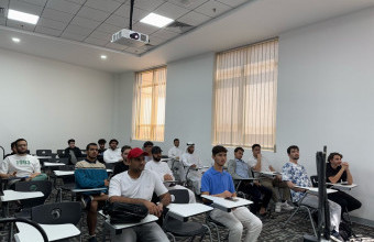 قسم اللغات والثقافة ينظم صالون القراءة 