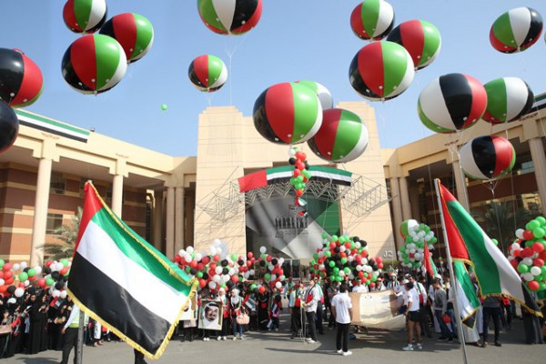 ولي عهد عجمان يشهد احتفالات جامعة عجمان باليوم الوطني الـ43