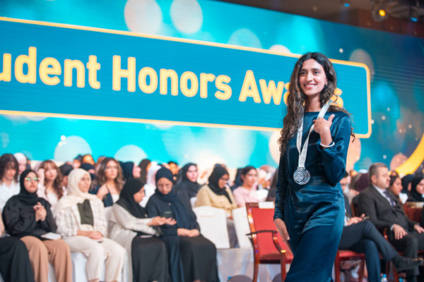 جامعة عجمان تحتفي بإنجازات منتسبيها وشركائها في حفلها السنوي لتكريم المتميزين