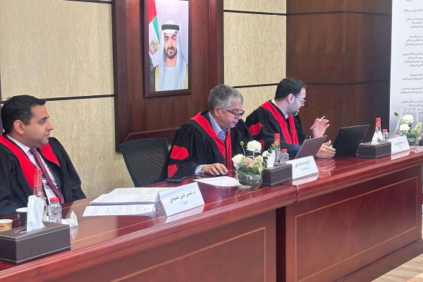 الطالبة هنادي عبدالله محمد آل علي تناقش أطروحتها حول حماية البيئة من التغير المناخي