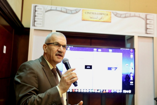 معرض مشاريع التخرج يبرز إبداعات طلبة الإعلام