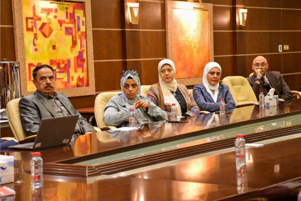 كلية الإعلام تعقد اجتماعًا ترحيبيًا بأعضاء هيئة التدريس للفصل الدراسي الثاني 2025-2026