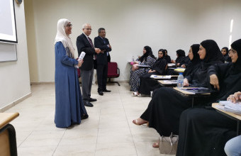 Dean Meets with freshmen Students in the Department of Sociology