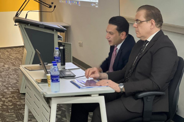 كلية القانون تنظّم محاضرات تدريبية بالتعاون مع التميمي ومشاركوه استعدادًا لمسابقة المحكمة الصورية