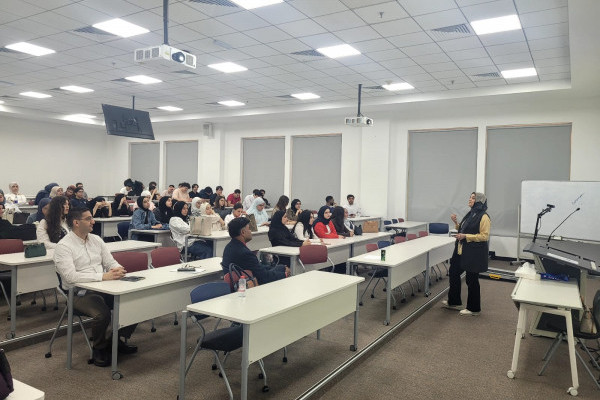 Pharmacy Students Gain Industry Insights from Julphar Expert