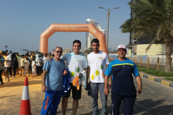 AU Students Participate in “Paint Run Ajman”