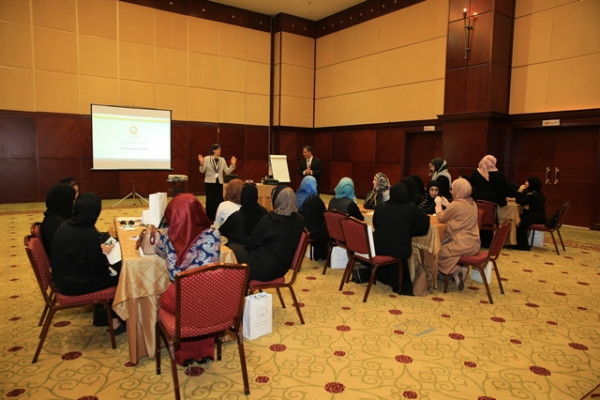 جامعة عجمان تناقش منظومات التدريب الذكية