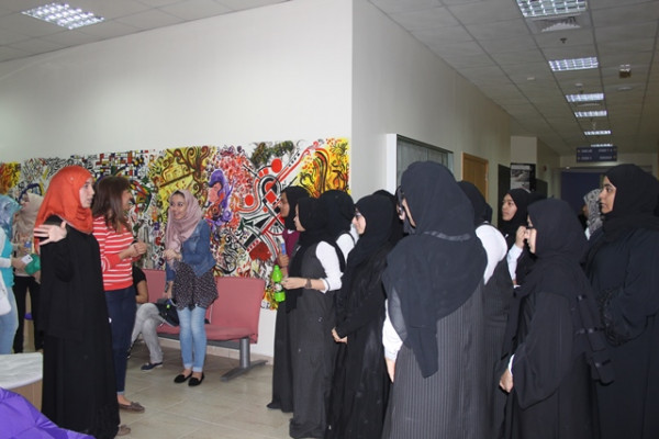 جامعة عجمان تستقبل وفود طلابية من المدارس الثانوية