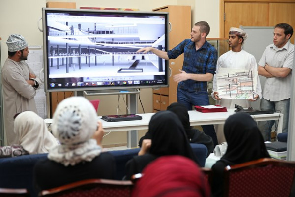 جامعة عجمان تعقد ورشة عمل لتصميم مكتبة عامة لإمارة عجمان