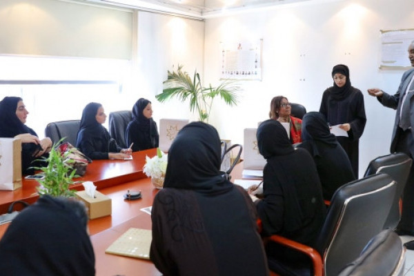 Law Students Visit Ajman Port and Customs