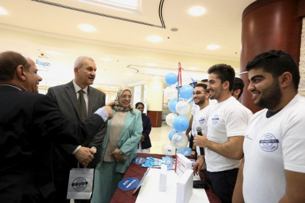 حملة توعوية بالمضادات الحيوية في الجامعة