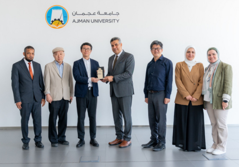 كلية الإعلام تستقبل وفدًا من جامعة نانيانغ التكنولوجية في سنغافورة لبحث آفاق التعاون