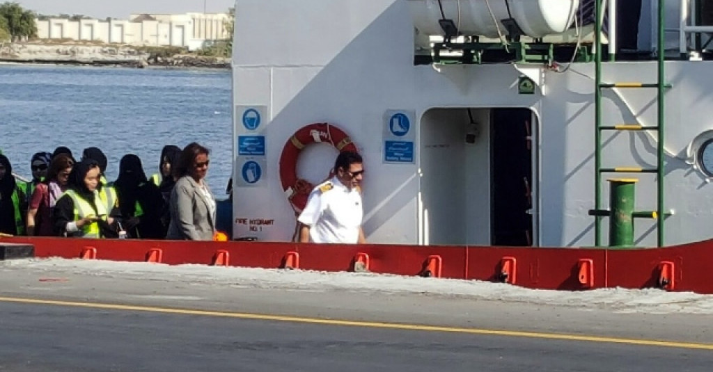 Ajman University Students Visit Ajman Port and Customs