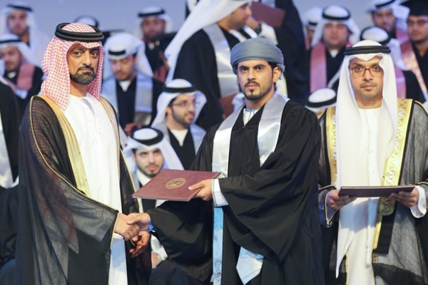 حاكم عجمان يشهد حفل تخريج الدفعة الـ 24 من جامعة عجمان تحت شعار 