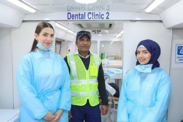 AU Mobile Dental Clinic Provides Service to Hundreds in UAE