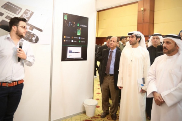 معرض مشاريع التخرج يبرز إبداعات طلبة الإعلام