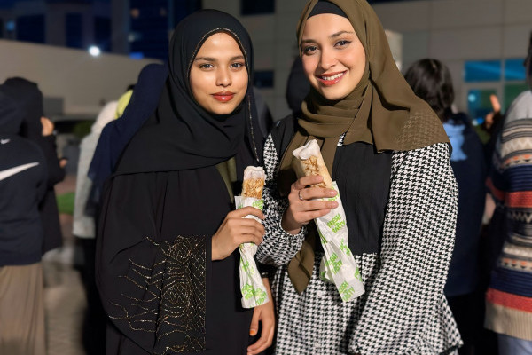 The Office of Students Housing Hosts the Shawarma Study Break Initiative _6