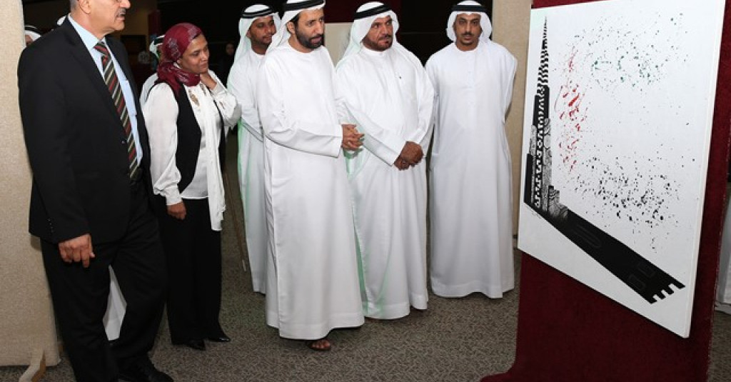 مواهب طلابية متميزة لطلبة جامعة عجمان في معرض الخليج العربي للفن التشكيلي