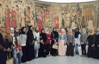 AU Students Visit the Louvre