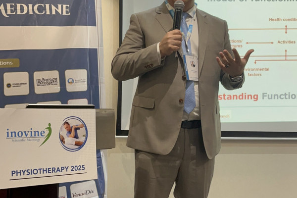Ajman University Physiotherapy Program Shines at the 13th World Congress on Physiotherapy, Physical Rehabilitation, and Sports Medicine in Dubai, UAE.