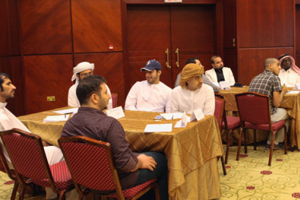 جمعية الخريجين بجامعة عجمان تنظم ورشة عمل حول مهارات تطوير وبناء الذات