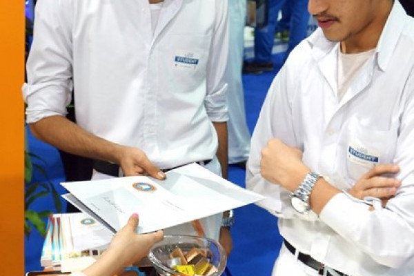 AUST showcases career-focused programs and employment opportunities at Najah 2014
