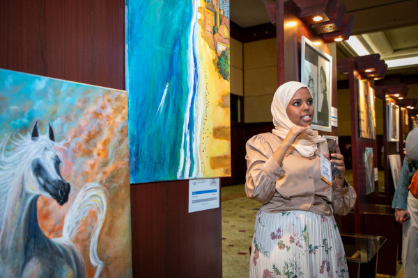 جامعة عجمان تستضيف كرنفال الفنون الجميلة 2023: رسائل بيئية تحاكي التحديات المناخية