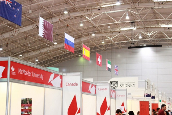 AU Participates at International Educational Exhibition in Riyadh