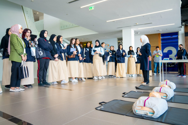 Ajman University Welcomes Students from Al Shola American School to Participate in Simulation Day