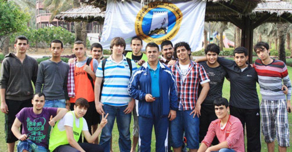 طلاب جامعة عجمان في رحلة استجمامية إلى ممزر دبي
