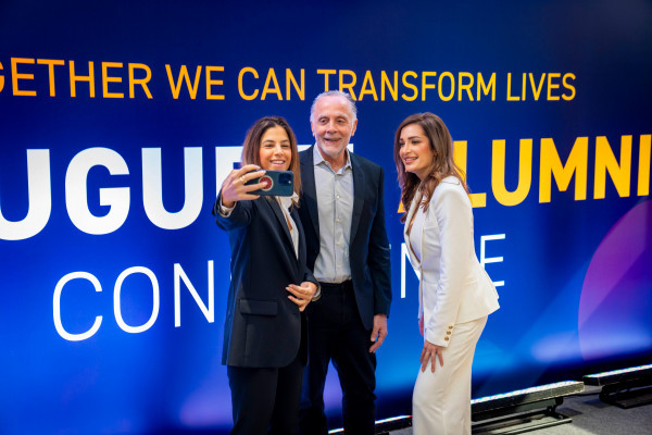 تحت رعاية سمو الشيخ عمار بن حميد النعيمي مؤتمر خريجي جامعة عجمان الأول يفتح آفاق الشراكة ويُرسّخ دور الخريجين في خدمة المجتمع