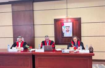 نجم العتيبي يناقش أطروحة الماجستير في كلية القانون بجامعة عجمان