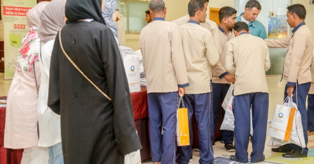 AU Student Housing Club Distributes Food Packs