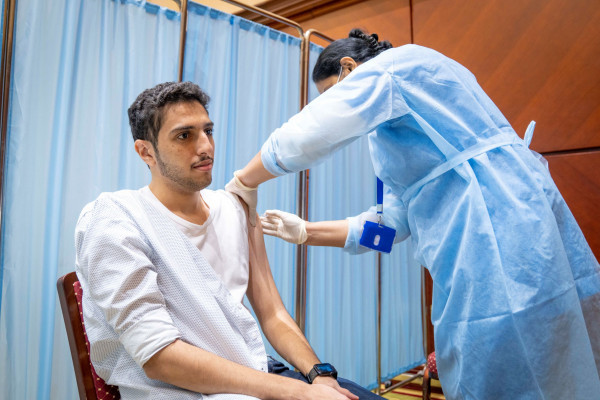 جامعة عجمان تنظم حملة تطعيم للوقاية من الإنفلونزا الموسمية