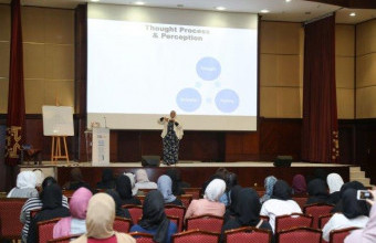 وحدة الارشاد الطلابي تنظم ورش عمل في تطوير الذات