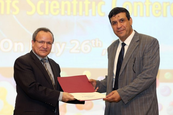 استعراض بحوث علمية متميزة خلال المؤتمر الطلابي العاشر