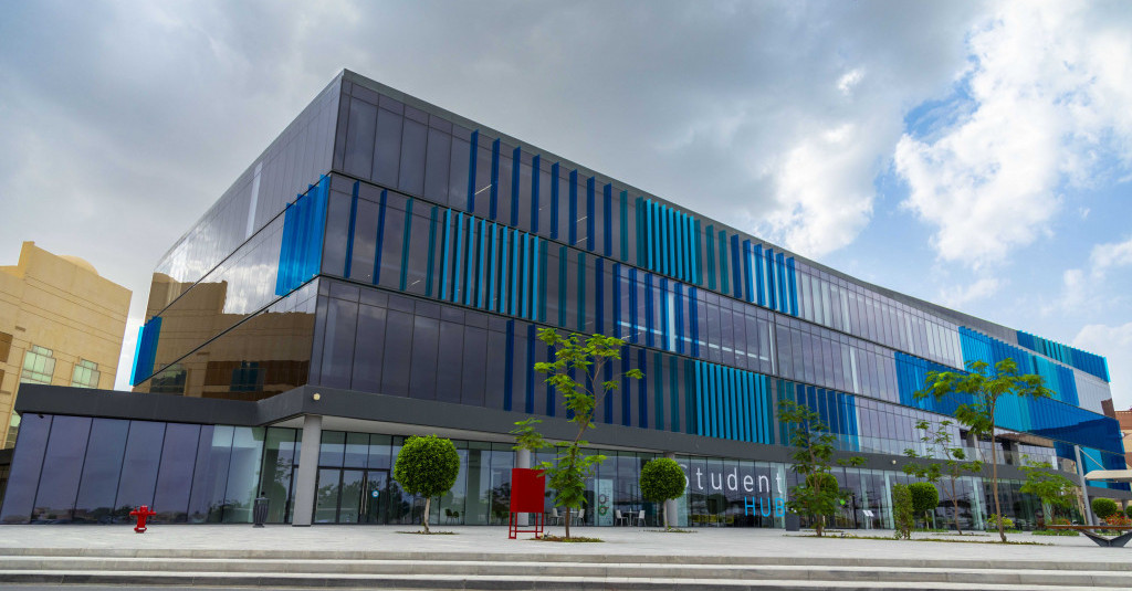 ترشيح جامعة عجمان لجائزة كيو إس لإعادة تصور التعليم المرموقة لعام 2024 في فئة 