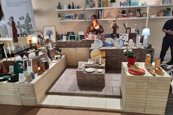 College of Mass Communication Students Visit Dubai Design Week