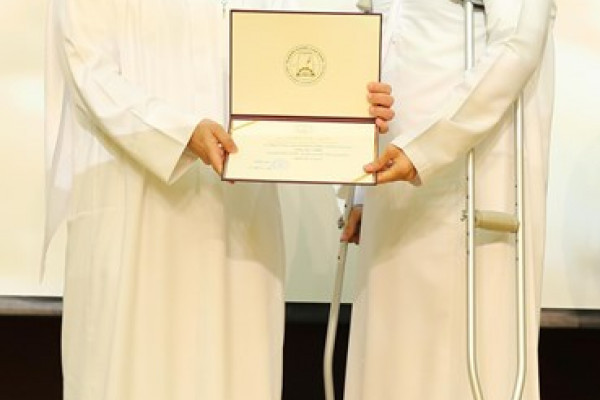 معالي الشيخ الدكتور ماجد النعيمي يشهد المهرجان الأول للأغنية الوطنية المصورة في الجامعة