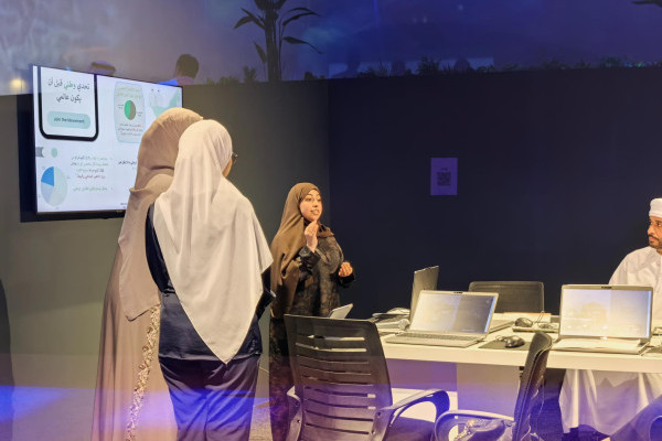 جامعة عجمان تشارك في تحدي الجامعات 2025 بمشروع «نعمتك»