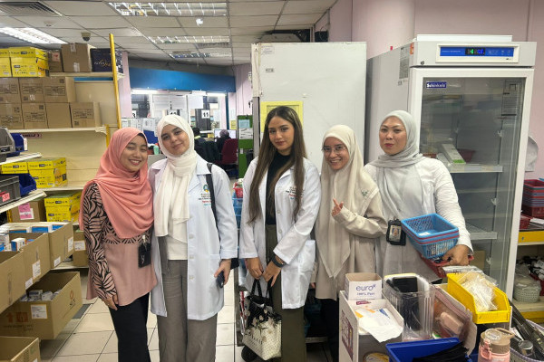 Ajman University Pharmacy Students Explore Global Clinical Practices in Summer Outbound Study Tour