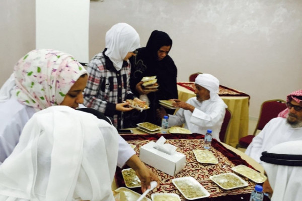 AU Students Visit Elderly Nursing Home in Ajman