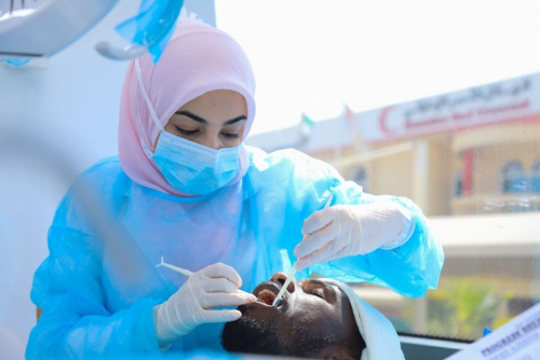 AU Mobile Dental Clinic Offers Services Across the Emirates