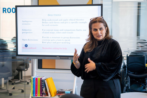 Empowering Peer Tutors to Support Students with Diverse Abilities