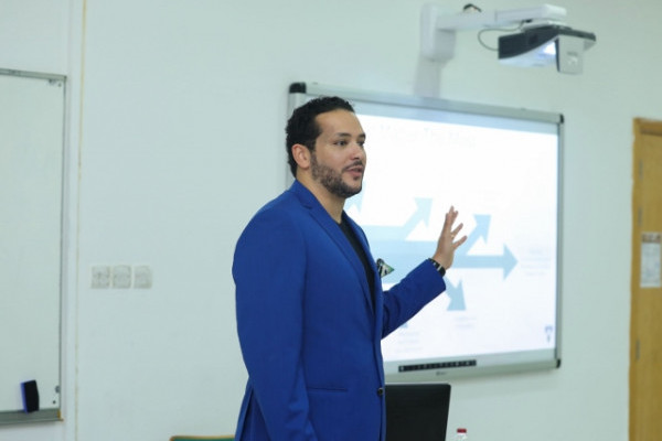 AU Students Complete Leadership Program