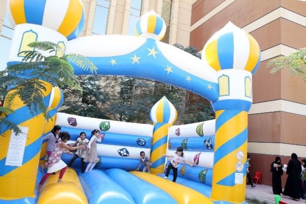 جامعة عجمان تنظم مهرجان الربيع للطلبة والطالبات